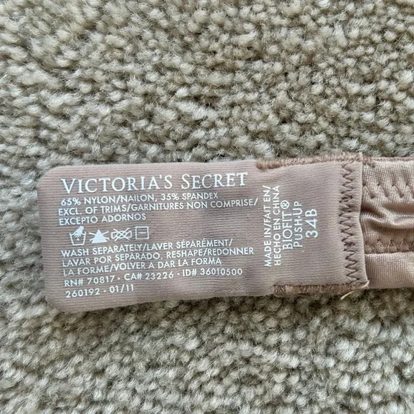 Victoria’s Secret Biofit Push Up Bra in 34B Nude Colour-Excellent Condition - Picture 3 of 4
